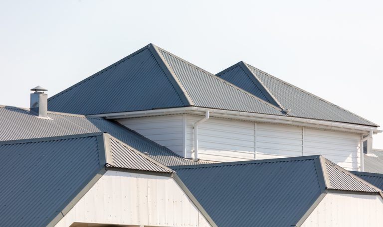 metal roofing installers
